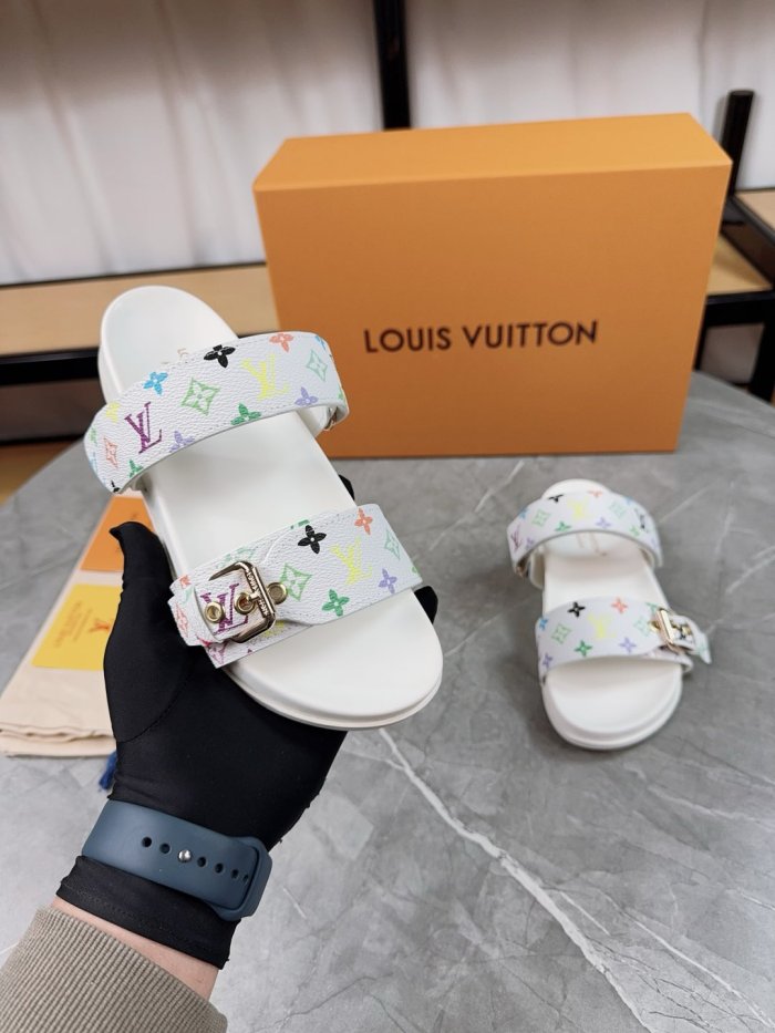 LV Sandals 1：1 Quality-906