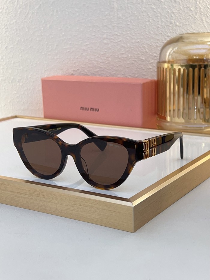 Miu Miu Sunglasses AAAA-1537