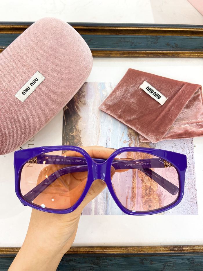 Miu Miu Sunglasses AAAA-1527