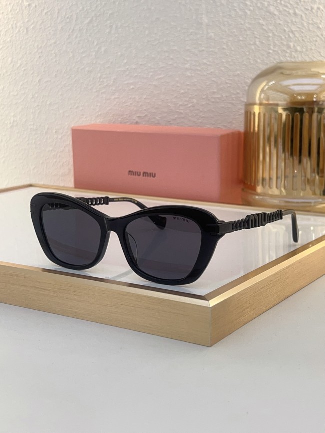 Miu Miu Sunglasses AAAA-1545