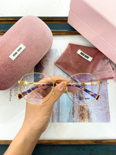 Miu Miu Sunglasses AAAA-1622