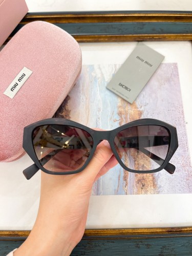 Miu Miu Sunglasses AAAA-1579