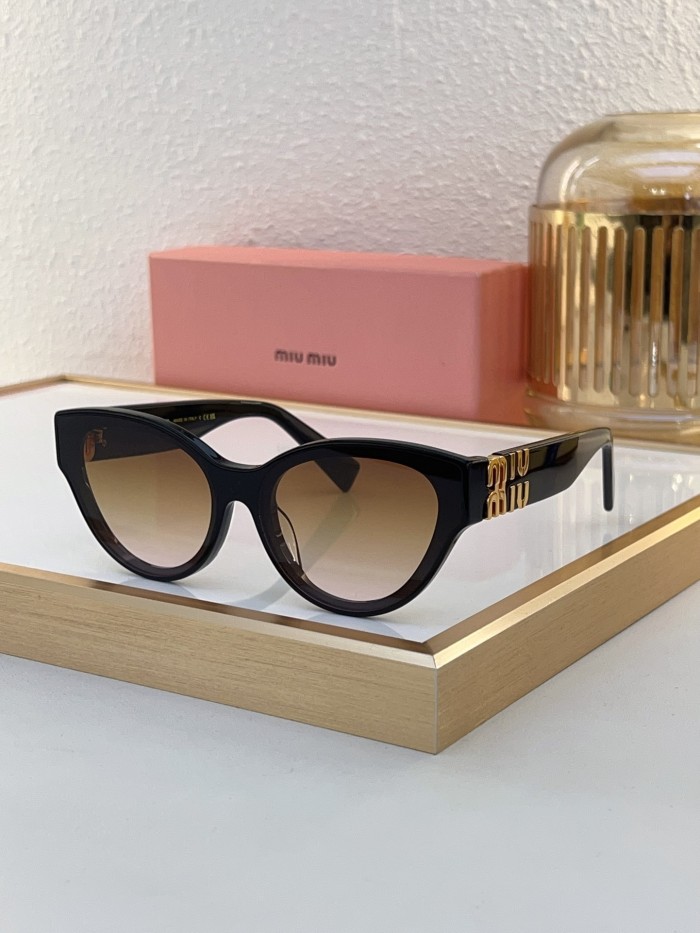 Miu Miu Sunglasses AAAA-1541