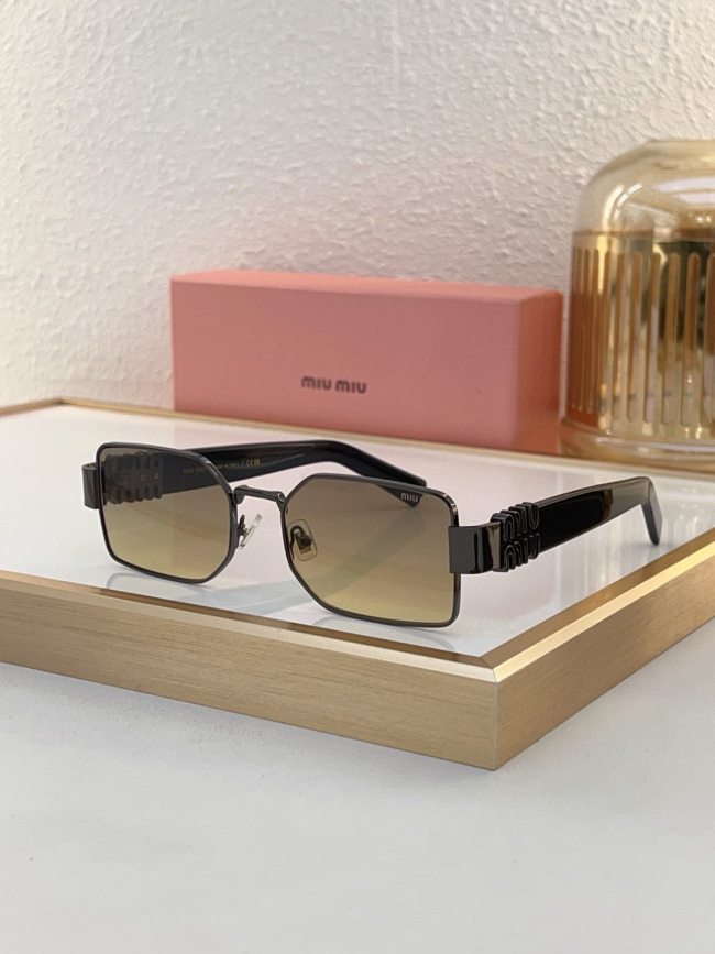 Miu Miu Sunglasses AAAA-1699