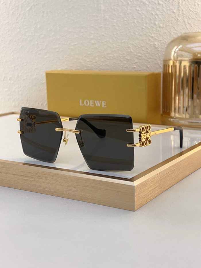 Loewe Sunglasses AAAA-591