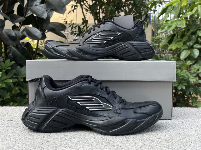 B 17FW Tripe-S High End Sneaker-606