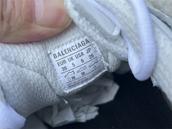 B 17FW Tripe-S High End Sneaker-605