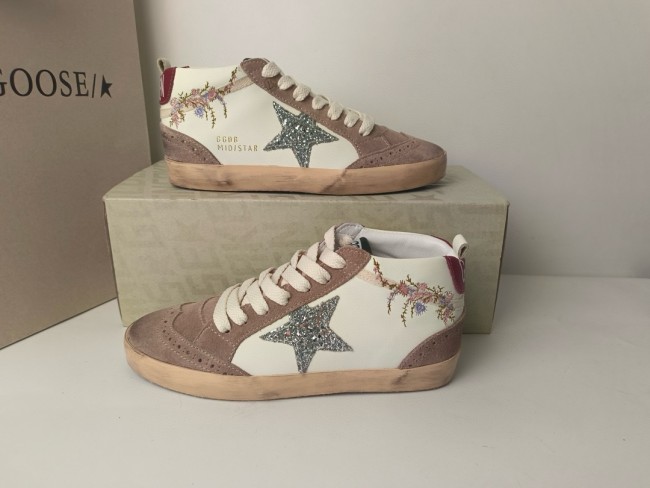 Super Max Golden Goose Shoes-048