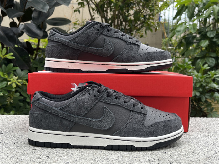 Authentic Nike Dunk Low Retro PRM  Off Noir