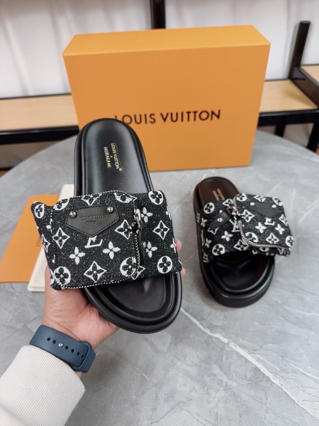 LV Sandals 1：1 Quality-943