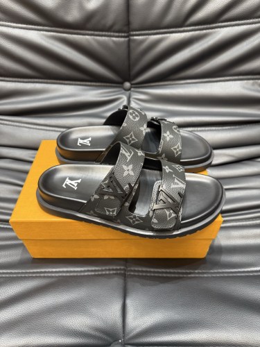 LV Sandals 1：1 Quality-990