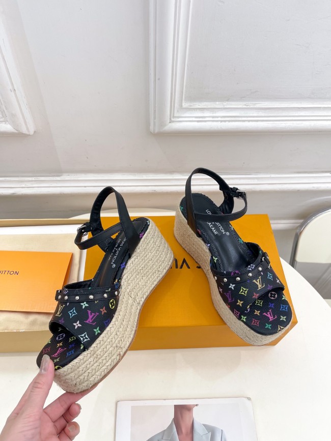 LV women Sandals 1：1 Quality-938
