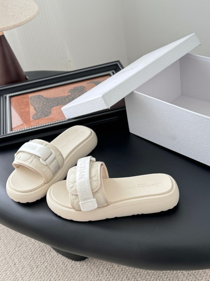 Dior women slippers 1：1 quality-419