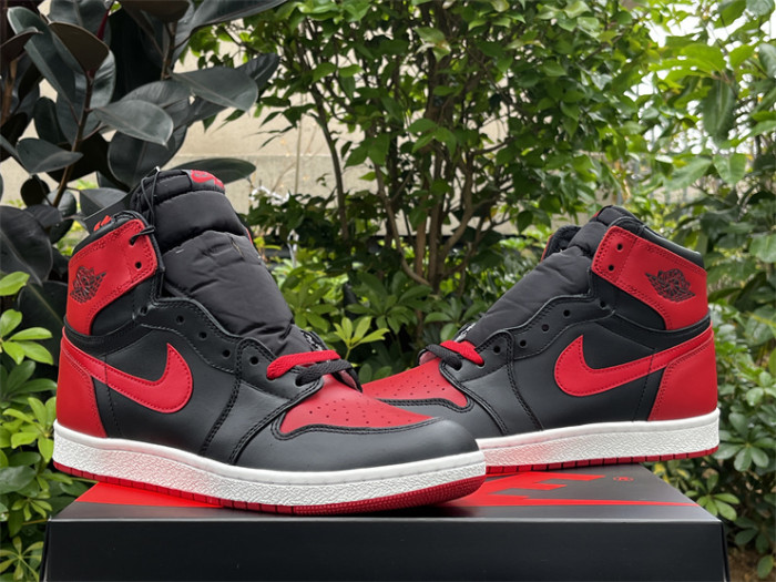 Authentic Air Jordan 1 Retro High '85 OG Bred 2025