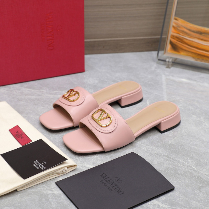 VT women slippers AAA-272