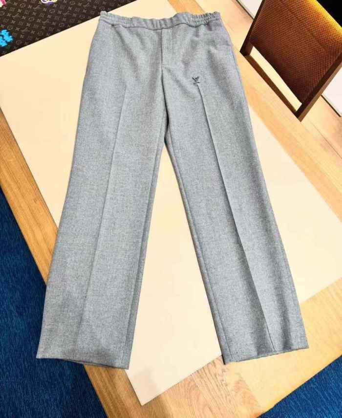 LV Pants High End-123