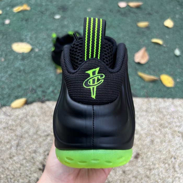 Authentic Nike Air Foamposite One “Black Volt”