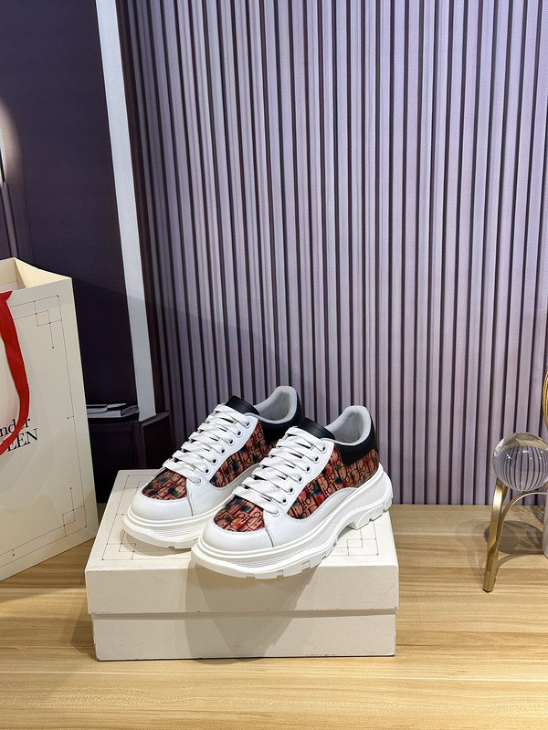 Alexander McQueen Women Shoes 1：1 quality-1065