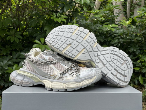 B 17FW Tripe-S High End Sneaker-644