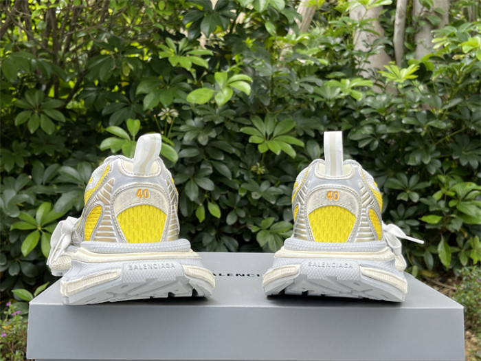 B 17FW Tripe-S High End Sneaker-643