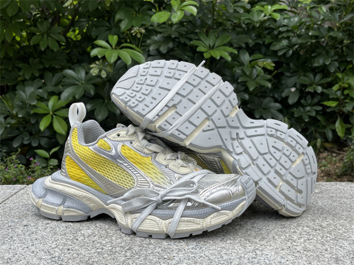 B 17FW Tripe-S High End Sneaker-643