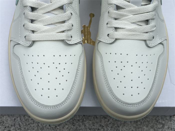 Authentic  Air jordan 1 Low Sail lgloo  Women