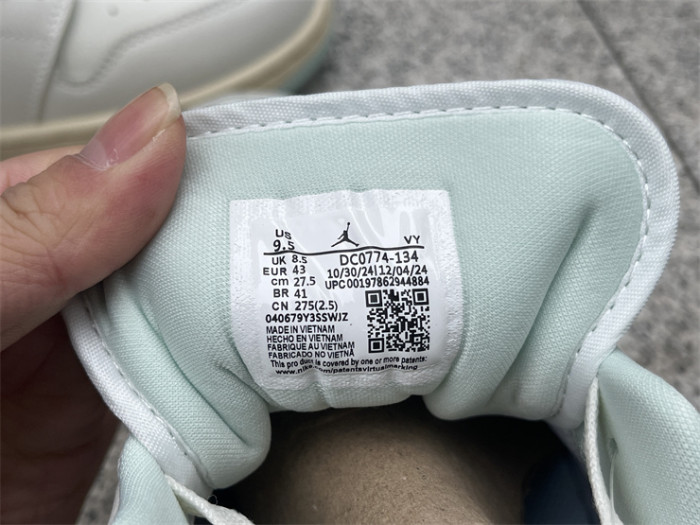 Authentic  Air jordan 1 Low Sail lgloo  Women