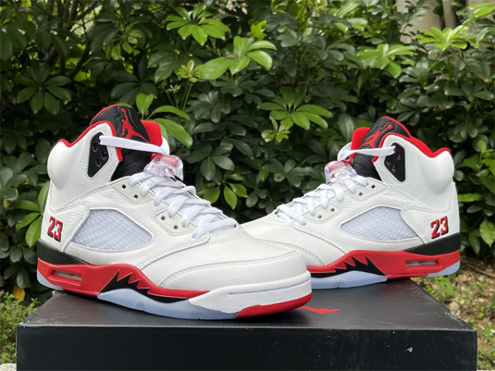 Authentic  Air Jordan 5 Fire Red “Black Tongue”   2025