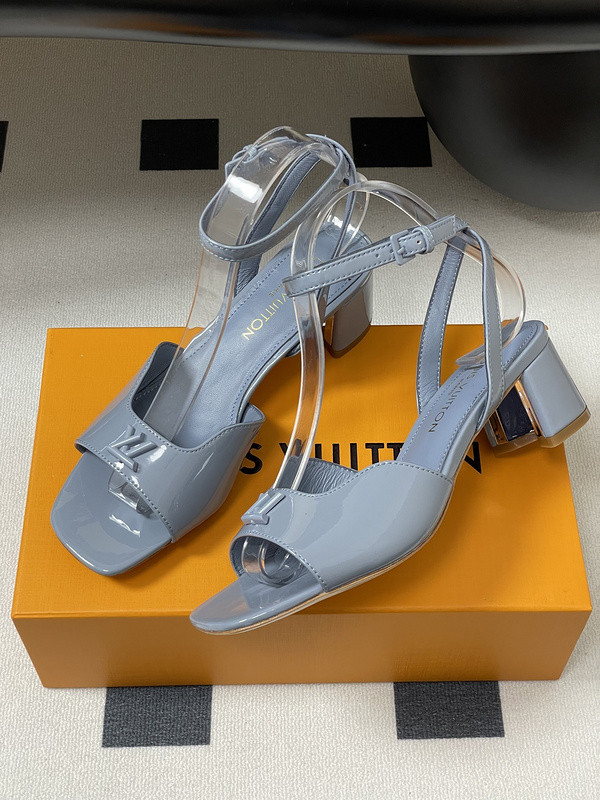 LV women Sandals 1：1 Quality-1063