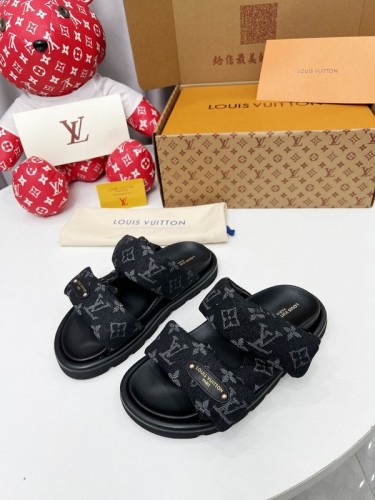 LV women Sandals 1：1 Quality-1044