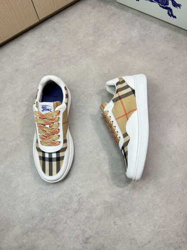 Super Max Burberry Shoes-048