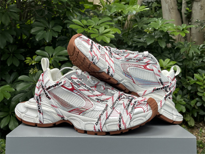 B 17FW Tripe-S High End Sneaker-645