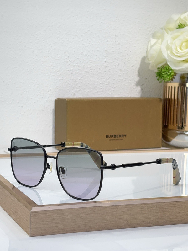 Burberry Sunglasses AAAA-3064