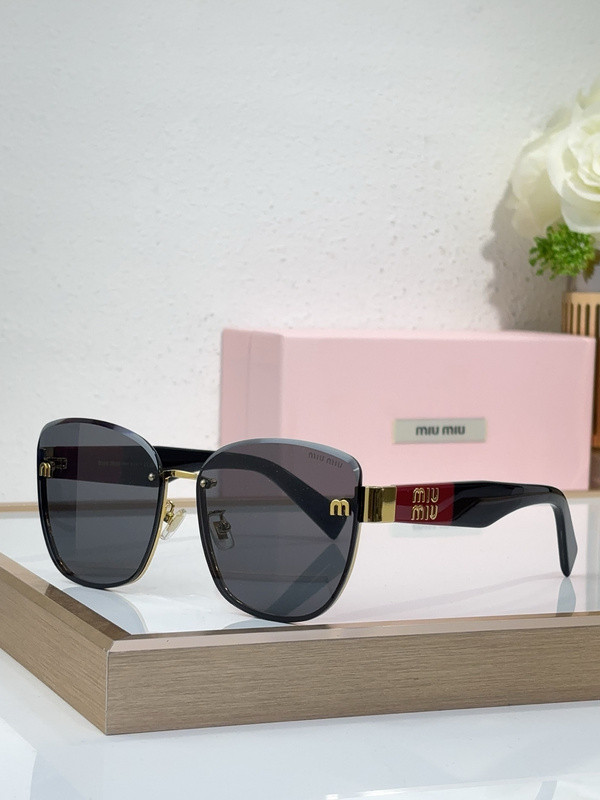 Miu Miu Sunglasses AAAA-1707