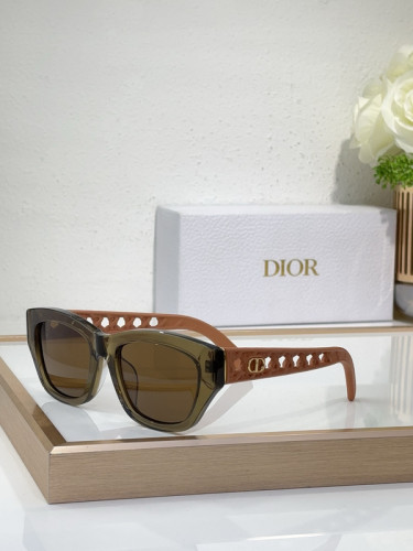 Dior Sunglasses AAAA-3552