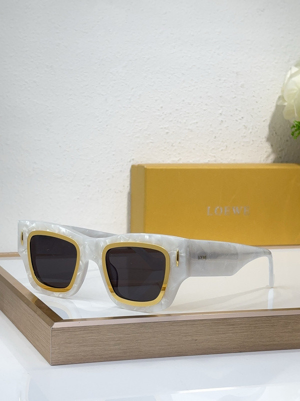 Loewe Sunglasses AAAA-724