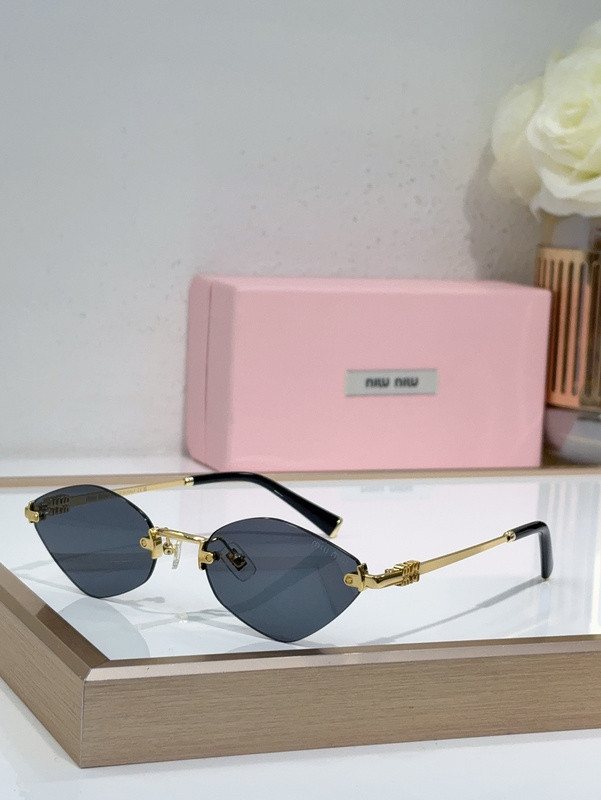 Miu Miu Sunglasses AAAA-1814