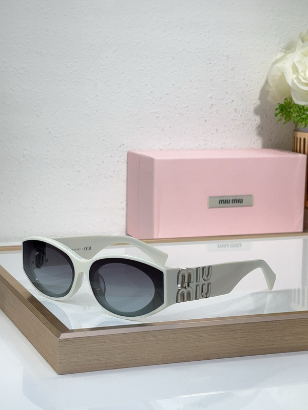 Miu Miu Sunglasses AAAA-1716