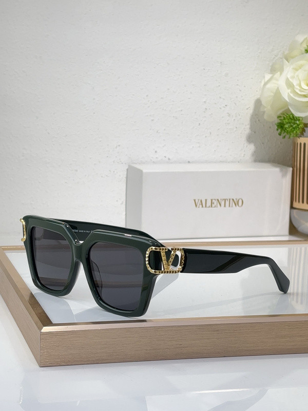 V Sunglasses AAAA-619