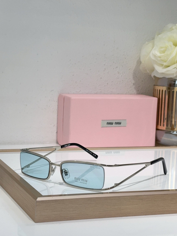 Miu Miu Sunglasses AAAA-1860