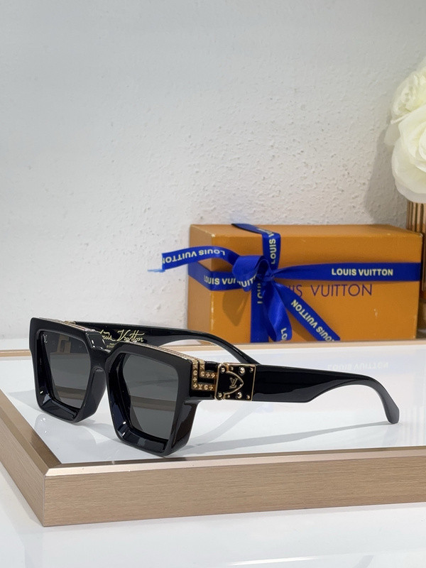 LV Sunglasses AAAA-5581