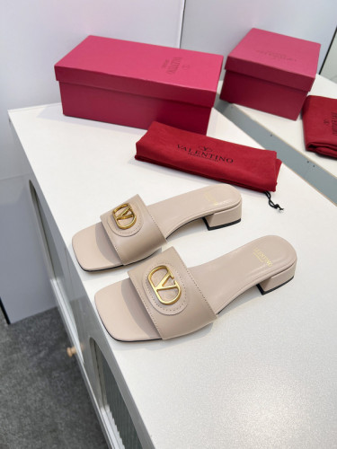 VT women slippers AAA-277