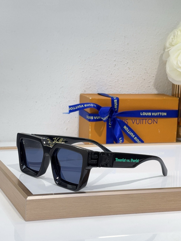 LV Sunglasses AAAA-5598