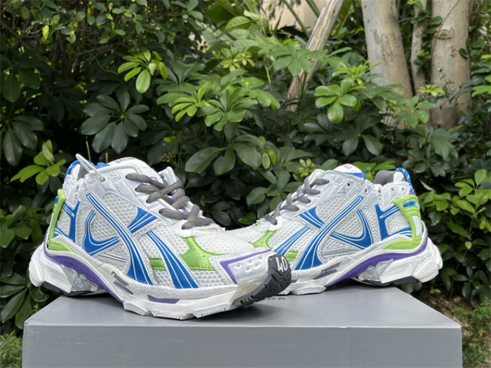 B 17FW Tripe-S High End Sneaker-647