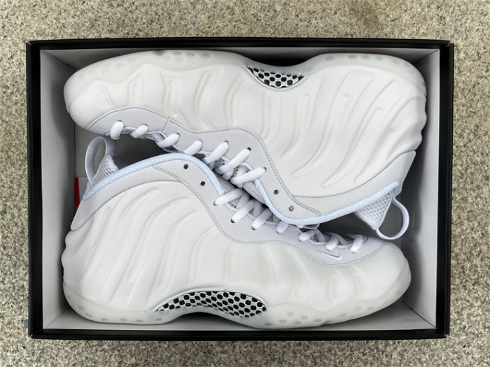 Authentic Nike Air Foamposite One “Triple White”