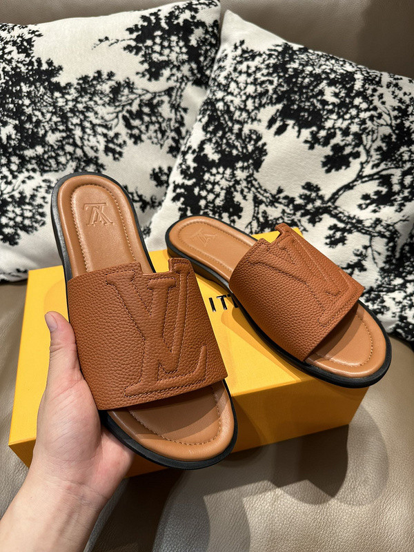 LV women Sandals 1：1 Quality-1085