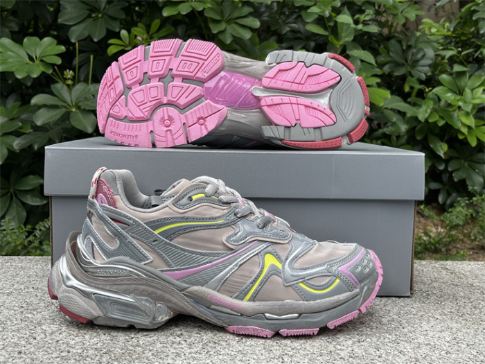 B 17FW Tripe-S High End Sneaker-651