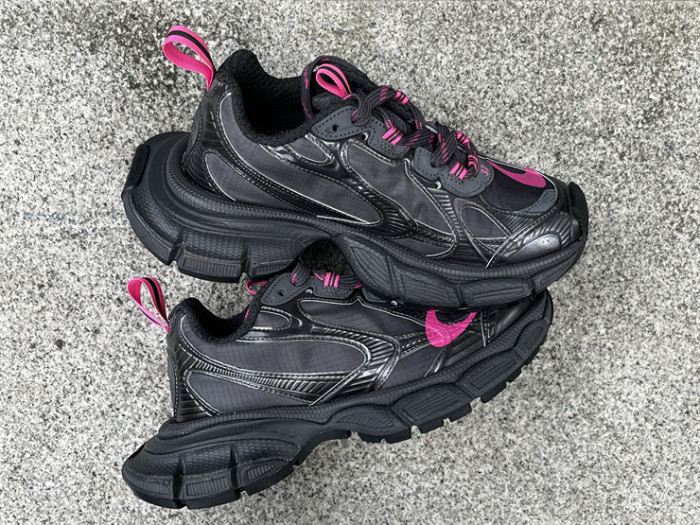 B 17FW Tripe-S High End Sneaker-650