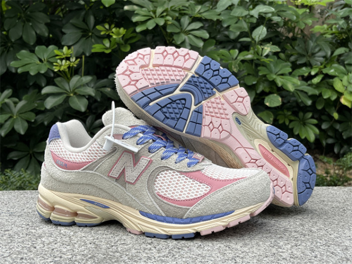 B 17FW Tripe-S High End Sneaker-655