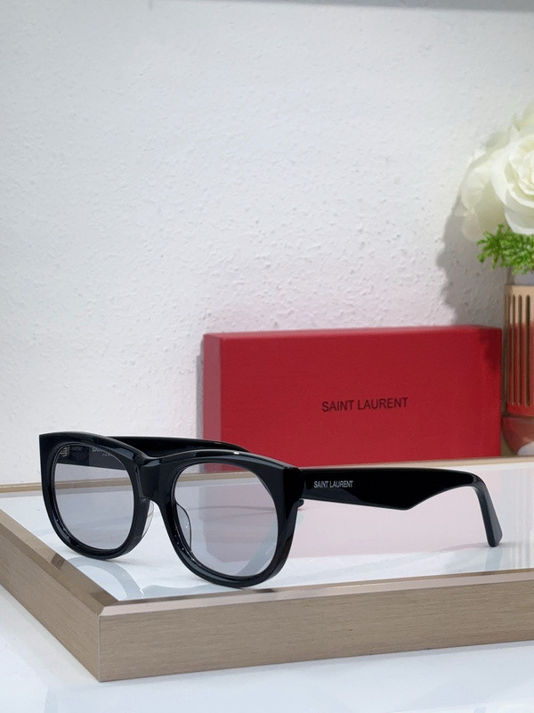 YL  Sunglasses AAAA-1146